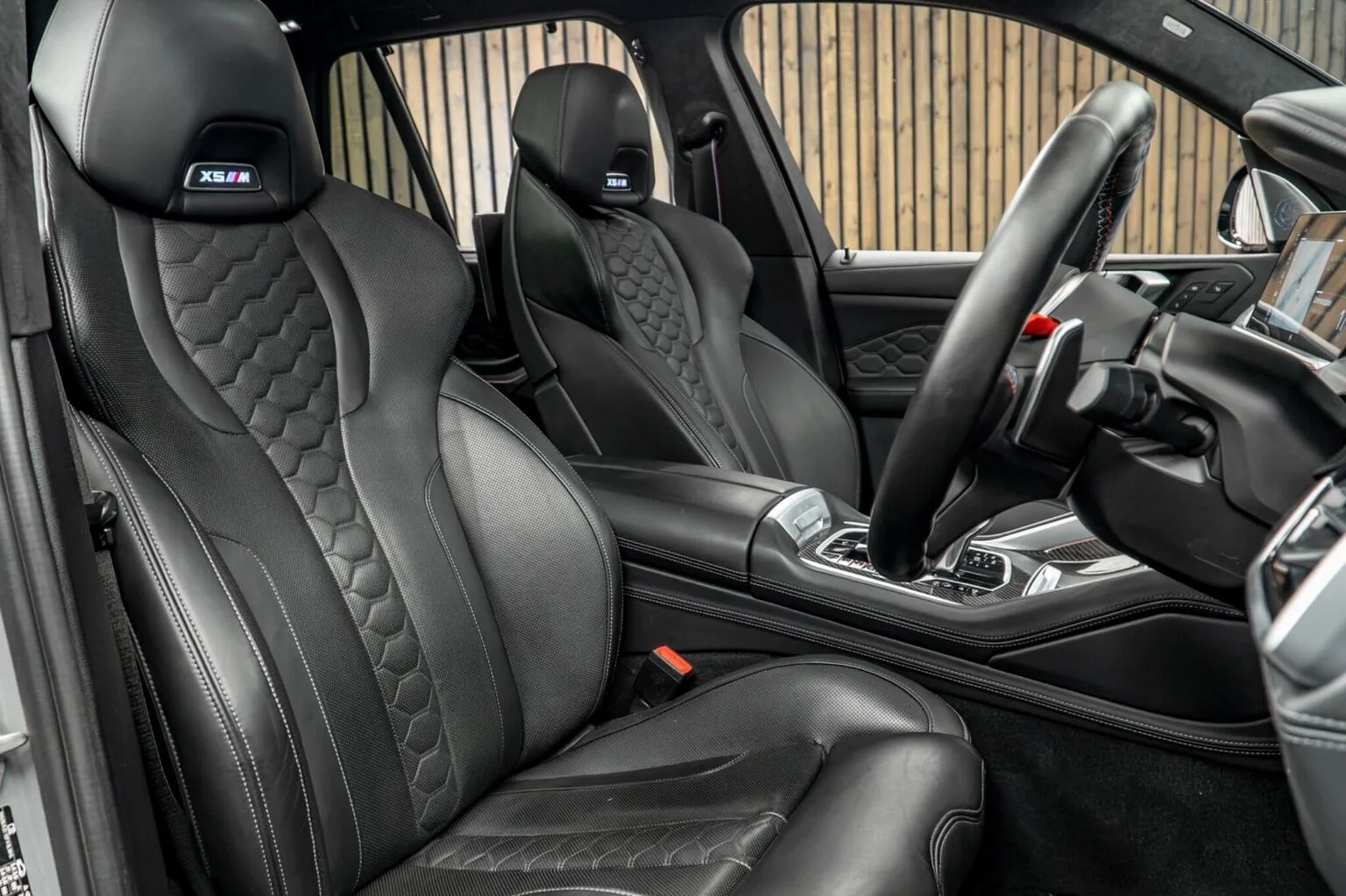 2022 BMW X5 M Competition, 2/30
