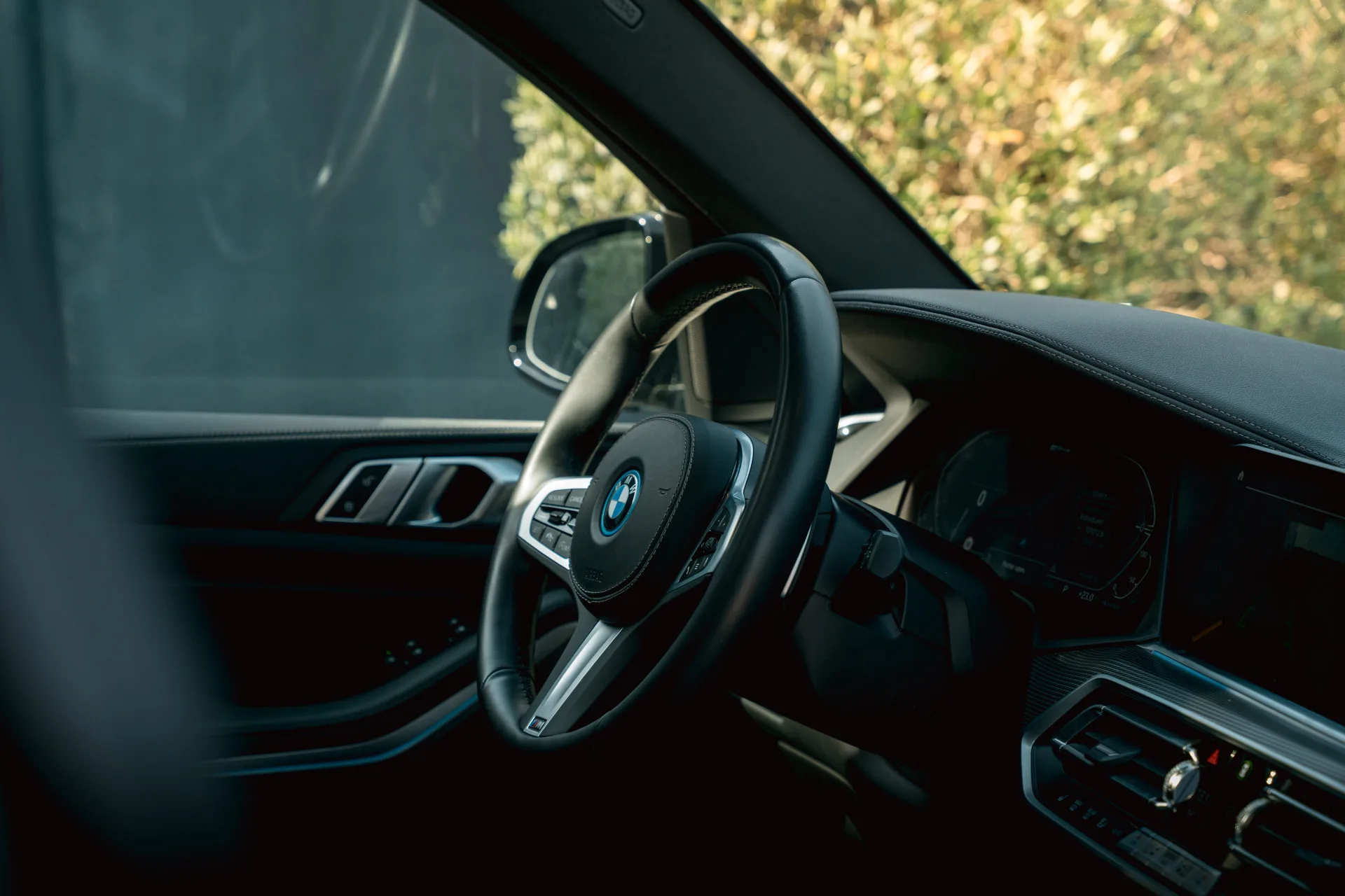 2022 BMW X5 xDrive45e M Sport, 7/30