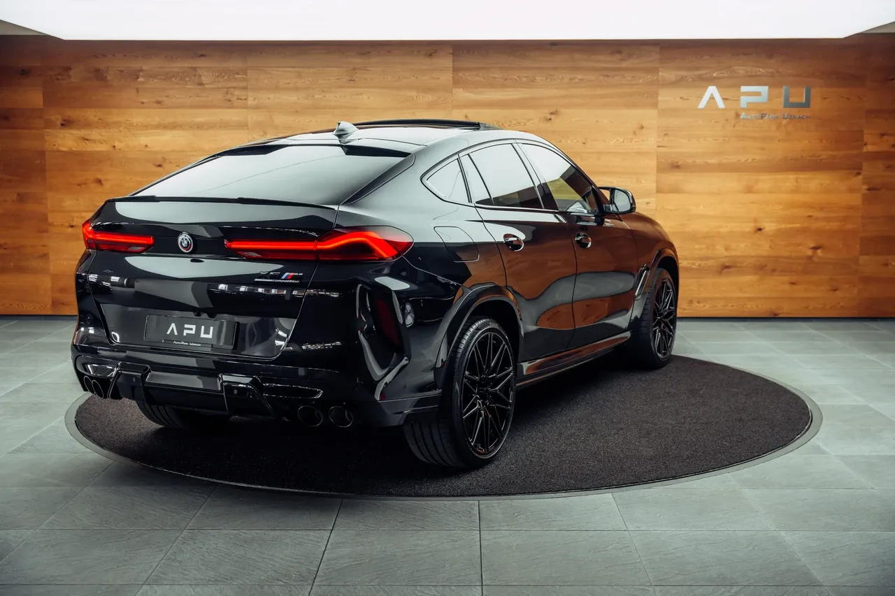 2022 BMW X6 M Competition proposée par un concessionnaire spécialisé à Uznach, Suisse, photo principale