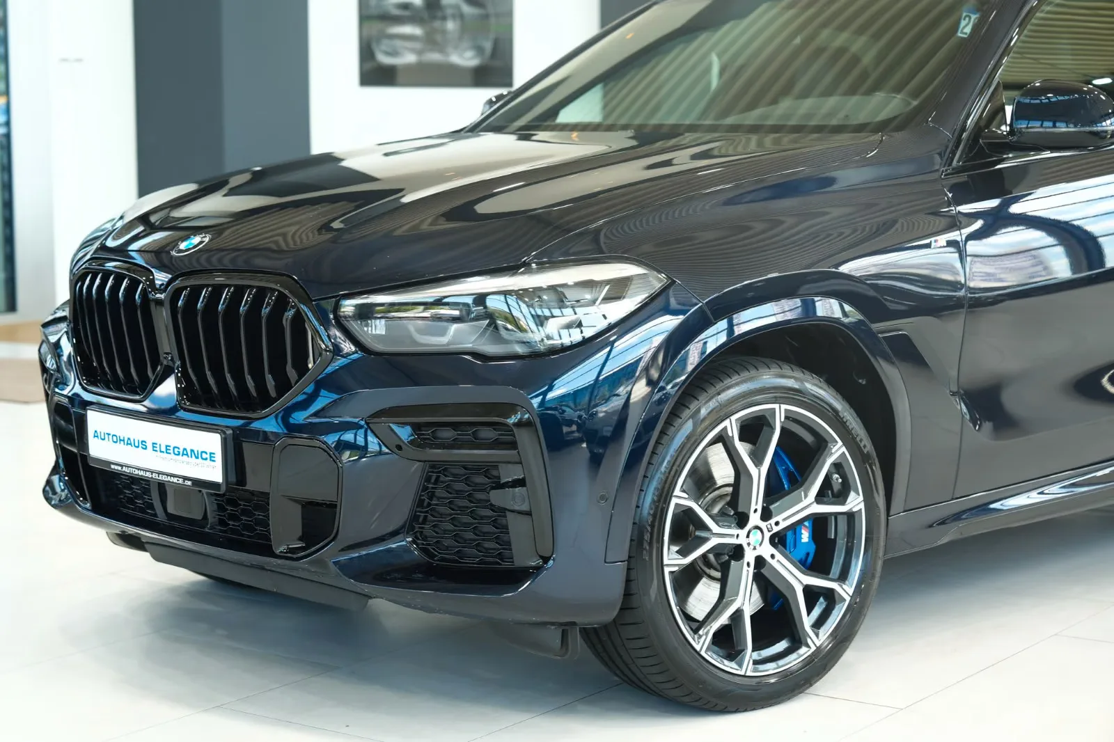 2022 BMW X6 M50i, 8/23