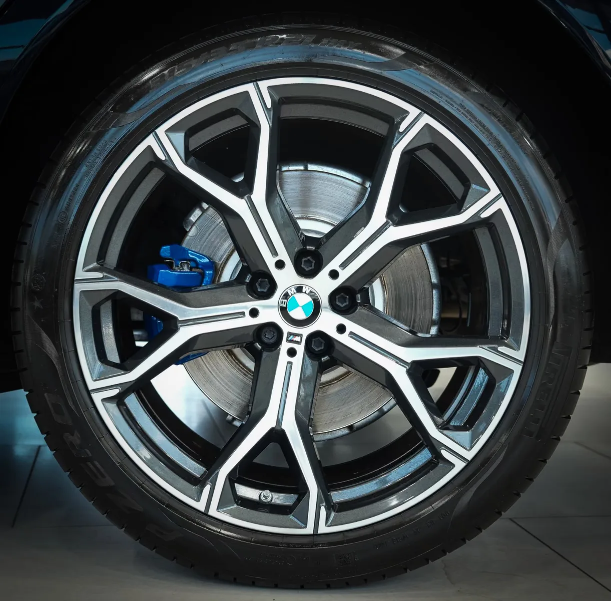 2022 BMW X6 M50i, 10/23