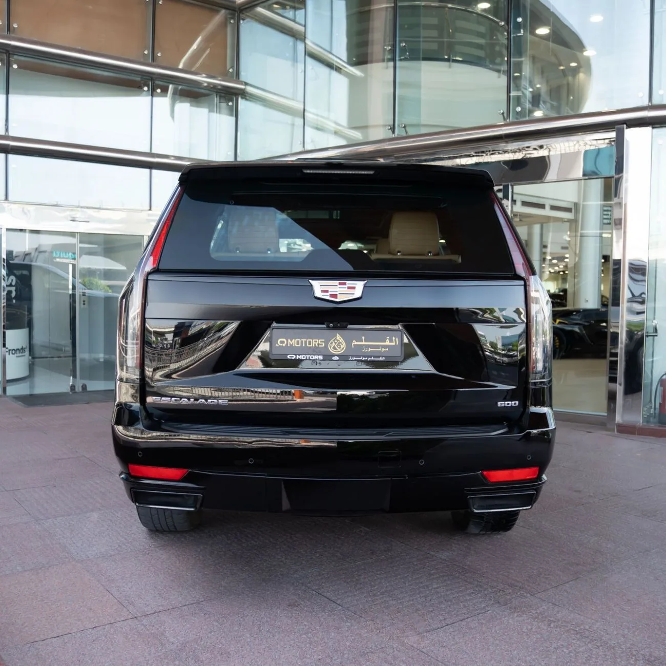 2022 Cadillac Escalade Sport Platinum offered by a specialist dealer in Dubai, United Arab Emirates, photo 3 of 19