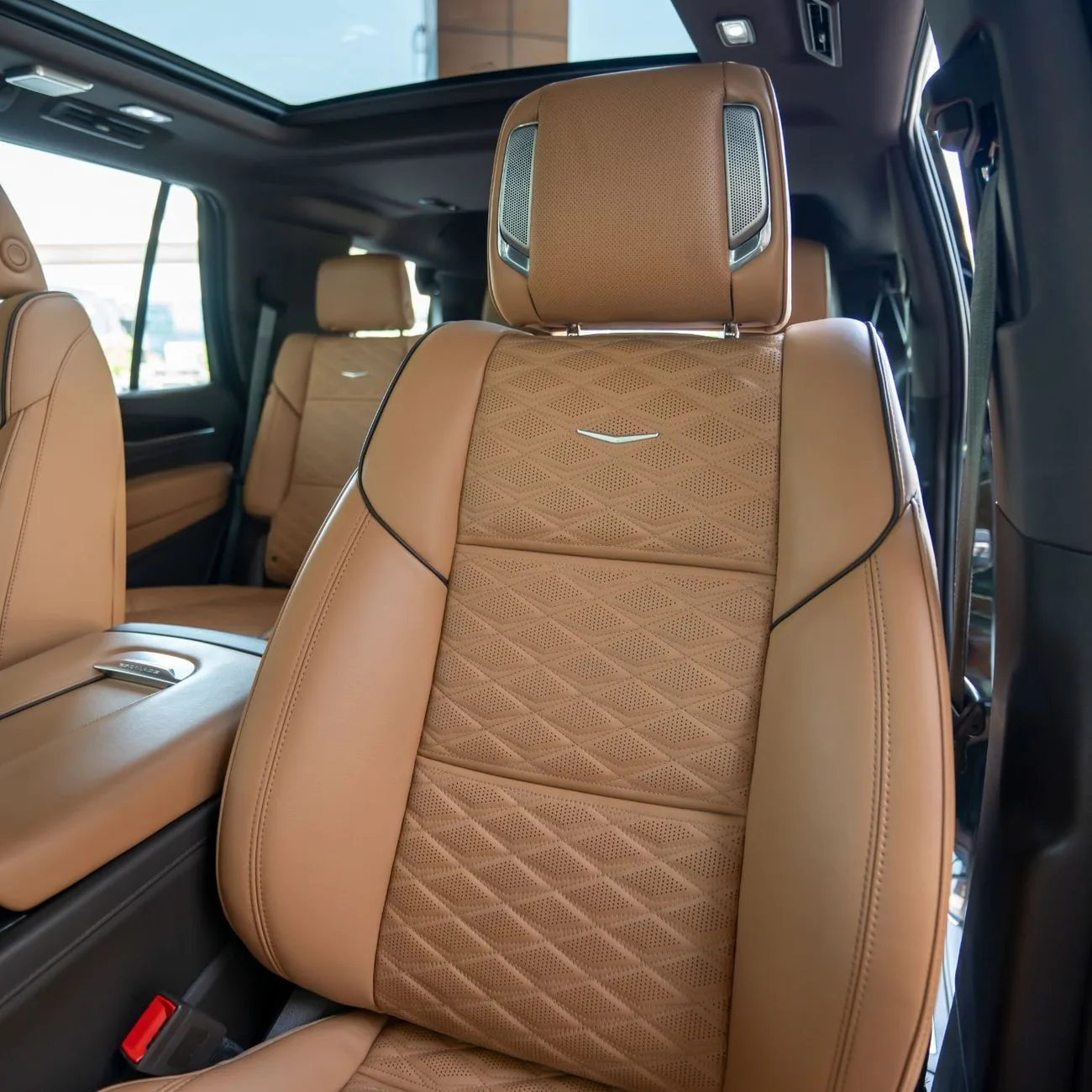 2022 Cadillac Escalade Sport Platinum offered by a specialist dealer in Dubai, United Arab Emirates, photo 19 of 19