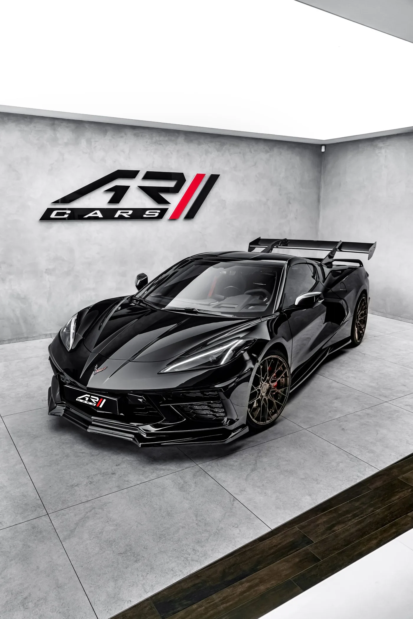 2022 Chevrolet Corvette Stingray 3LT proposée par un concessionnaire spécialisé à Ostrava, Tchéquie, photo 8 sur 25