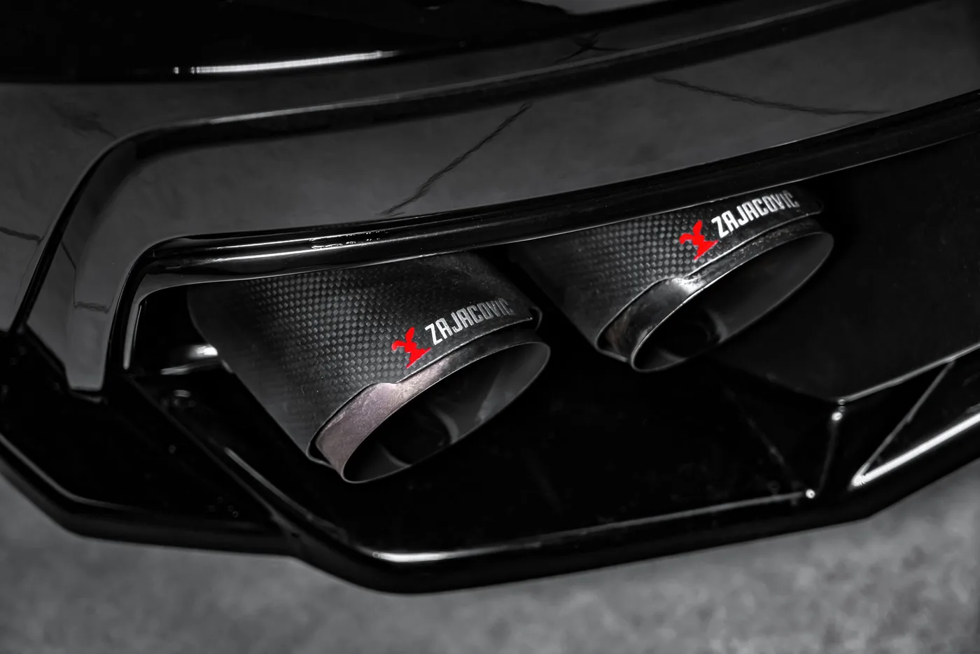 2022 Chevrolet Corvette Stingray 3LT proposée par un concessionnaire spécialisé à Ostrava, Tchéquie, photo 12 sur 25