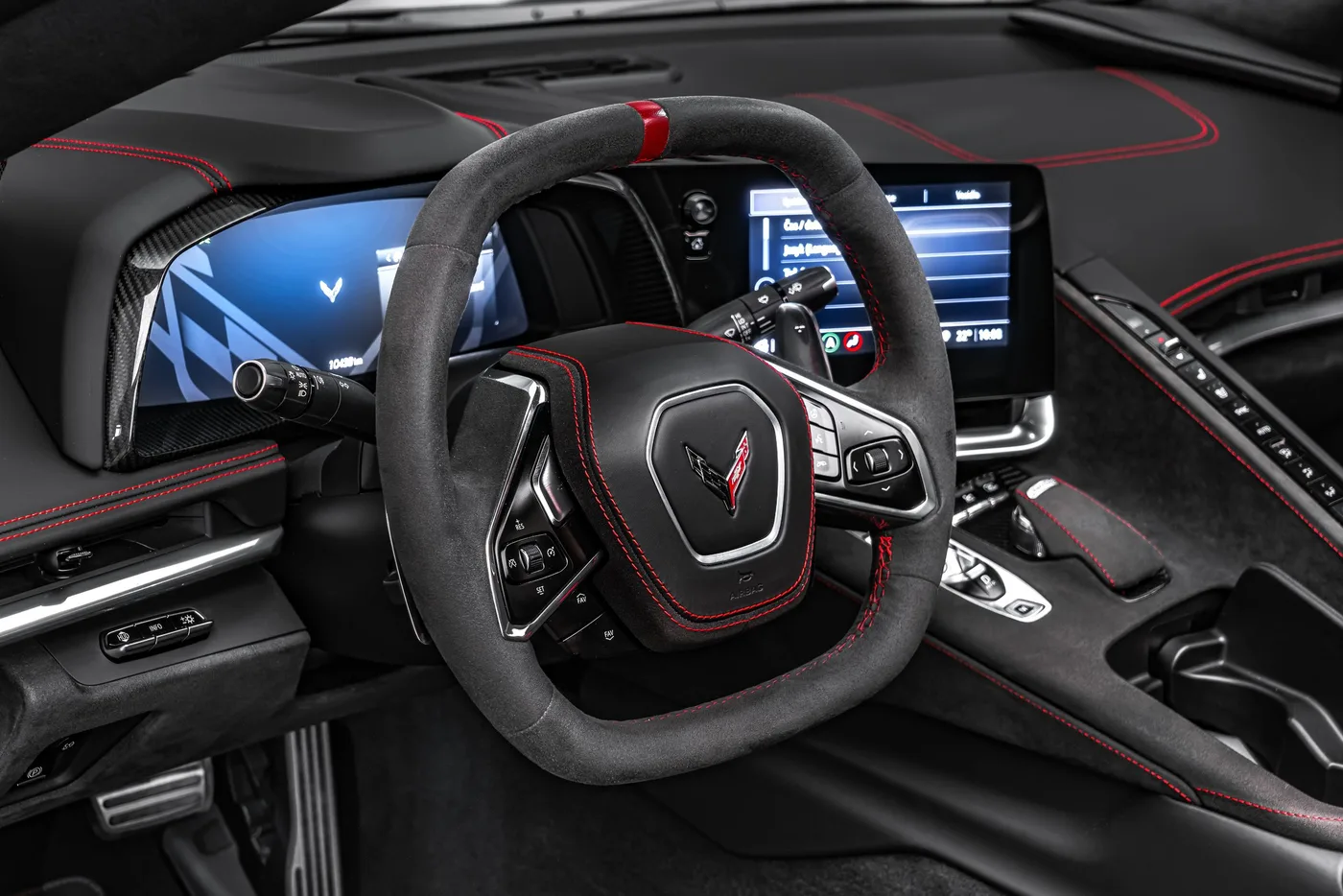 2022 Chevrolet Corvette Stingray 3LT proposée par un concessionnaire spécialisé à Ostrava, Tchéquie, photo 18 sur 25