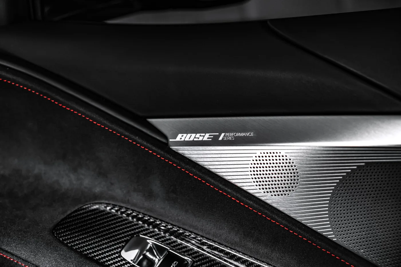 2022 Chevrolet Corvette Stingray 3LT proposée par un concessionnaire spécialisé à Ostrava, Tchéquie, photo 23 sur 25