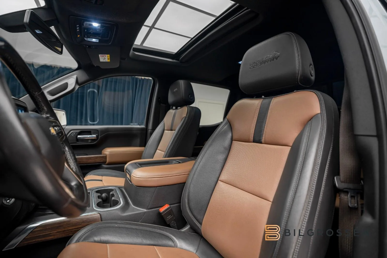 2022 Chevrolet Silverado High Country, 15/25