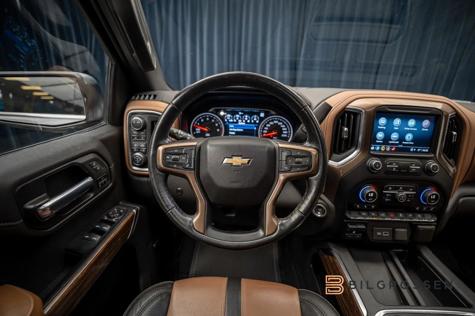 2022 Chevrolet Silverado High Country, 18/25