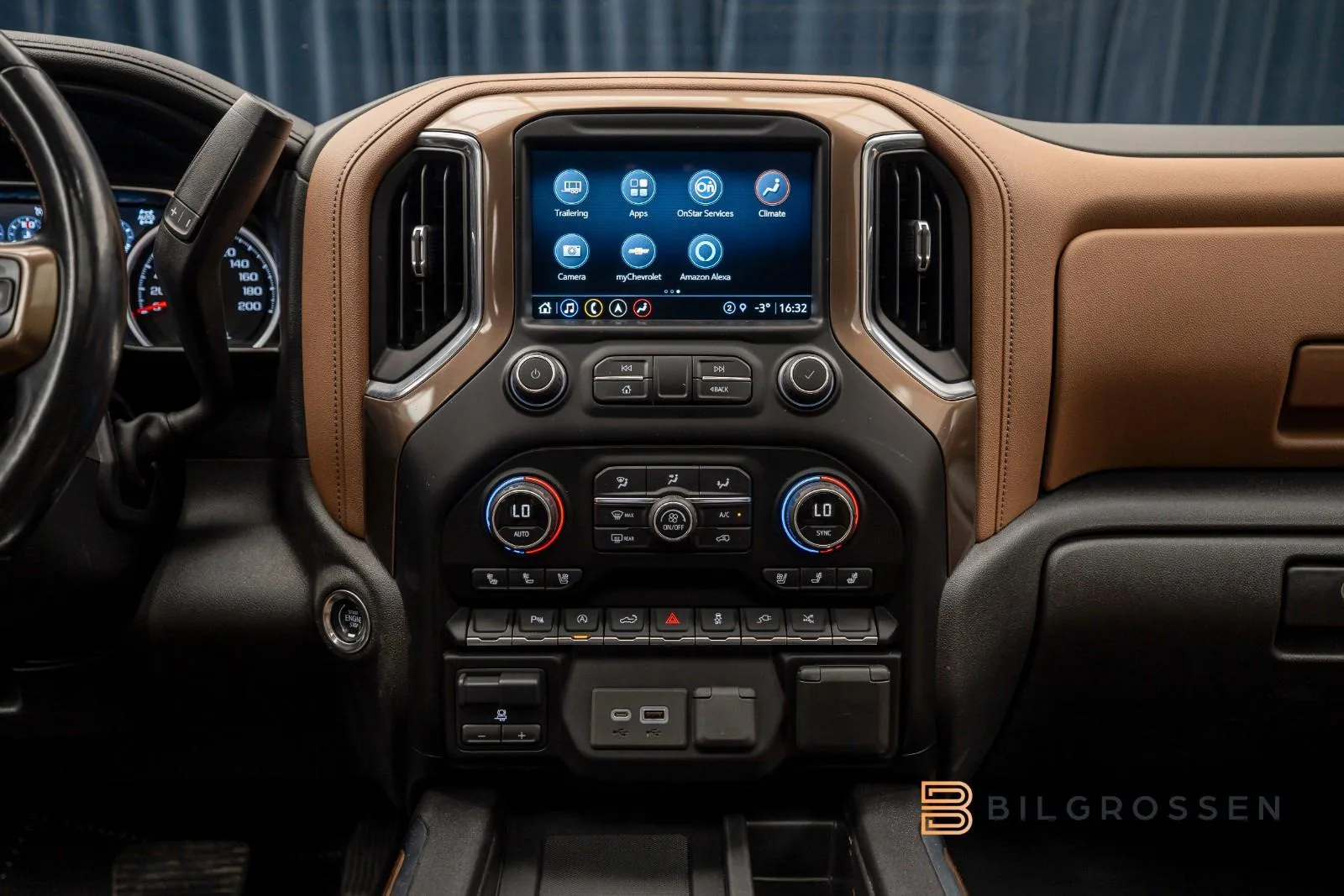 2022 Chevrolet Silverado High Country, 23/25