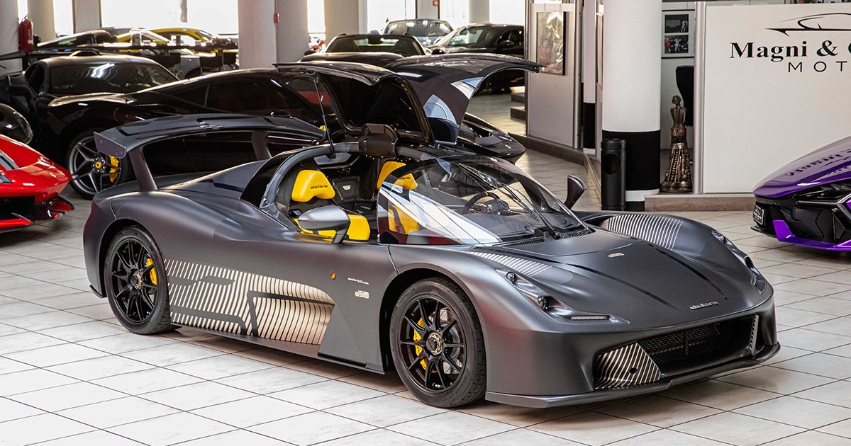 2022 Dallara Stradale proposée par un concessionnaire spécialisé à Milan, Italie, photo principale