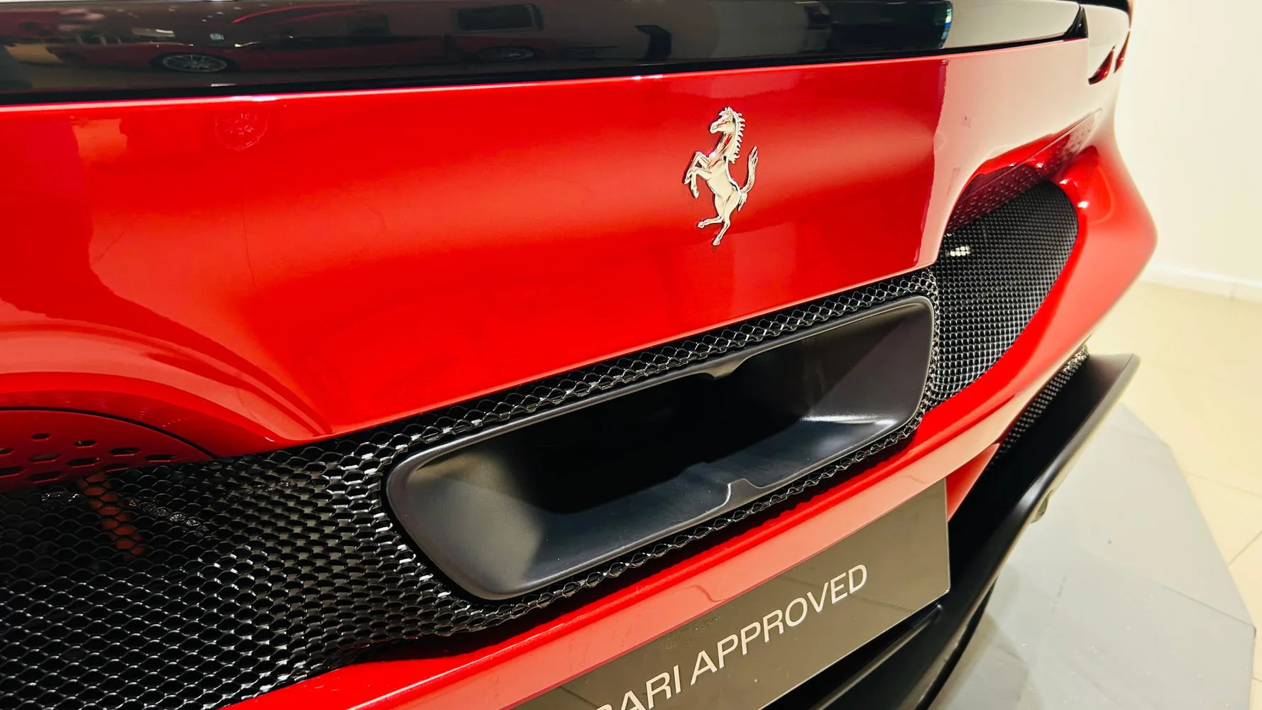 2022 Ferrari 296 GTB, 9/18