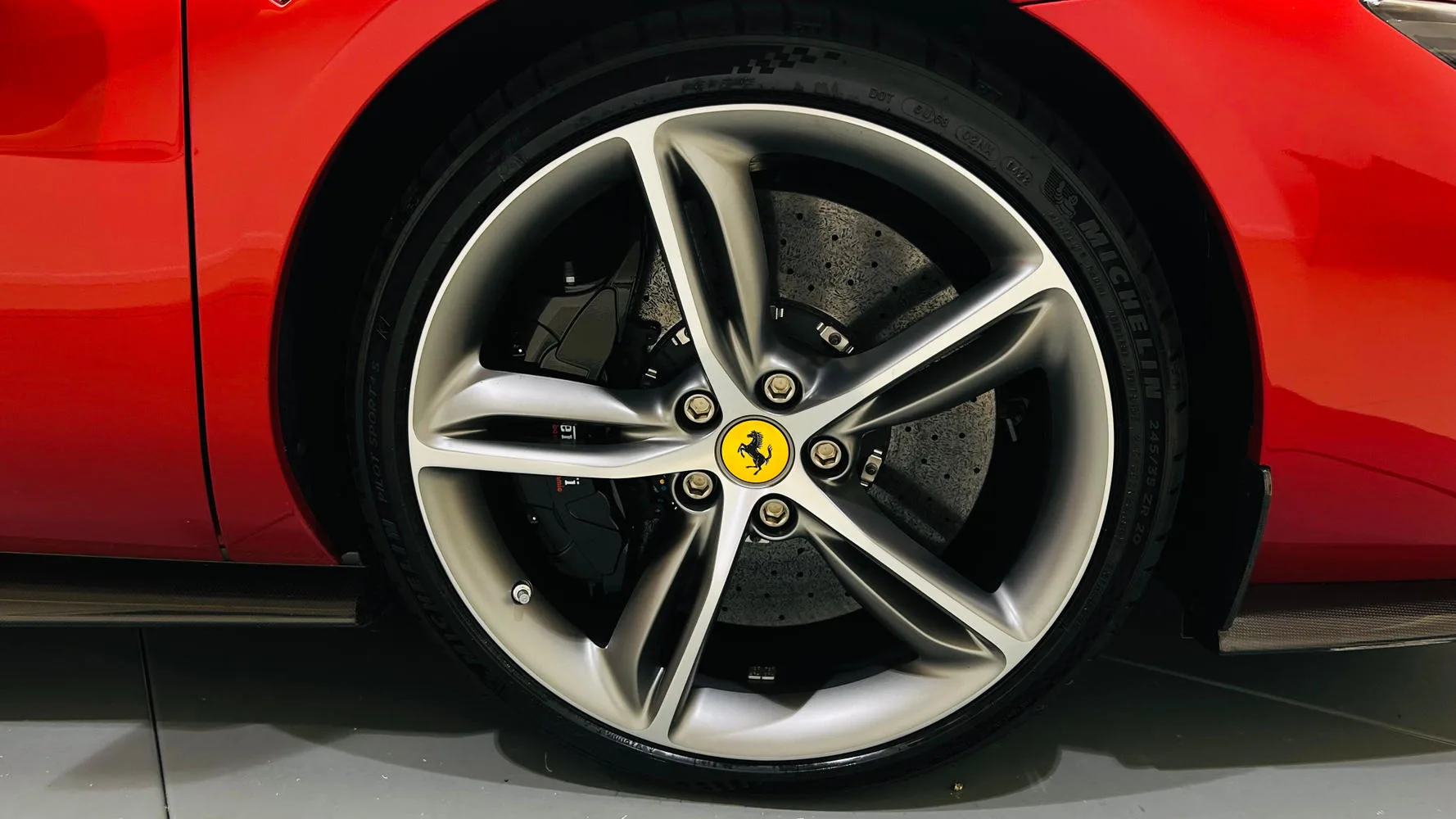 2022 Ferrari 296 GTB, 10/18