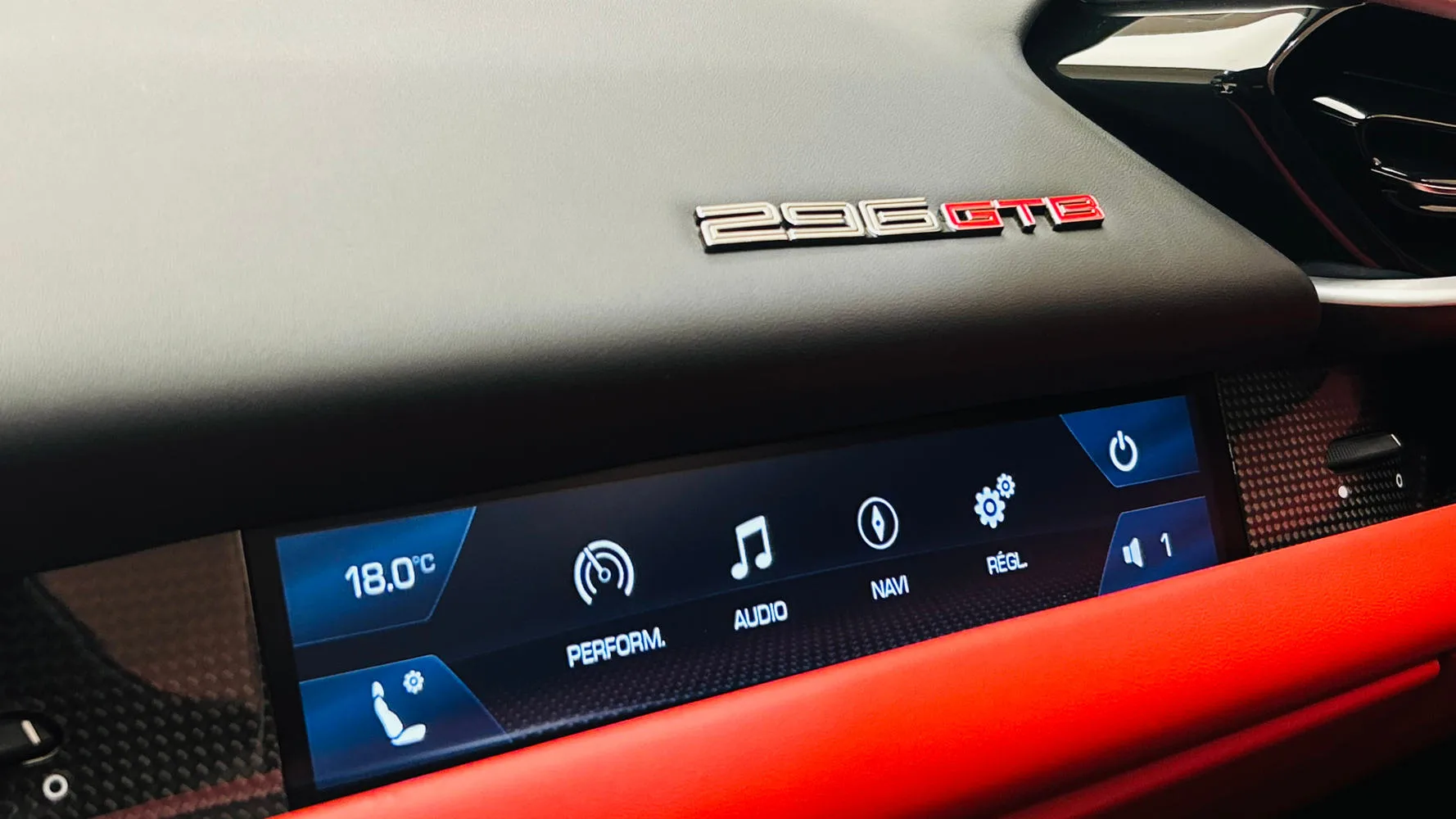 2022 Ferrari 296 GTB, 14/18
