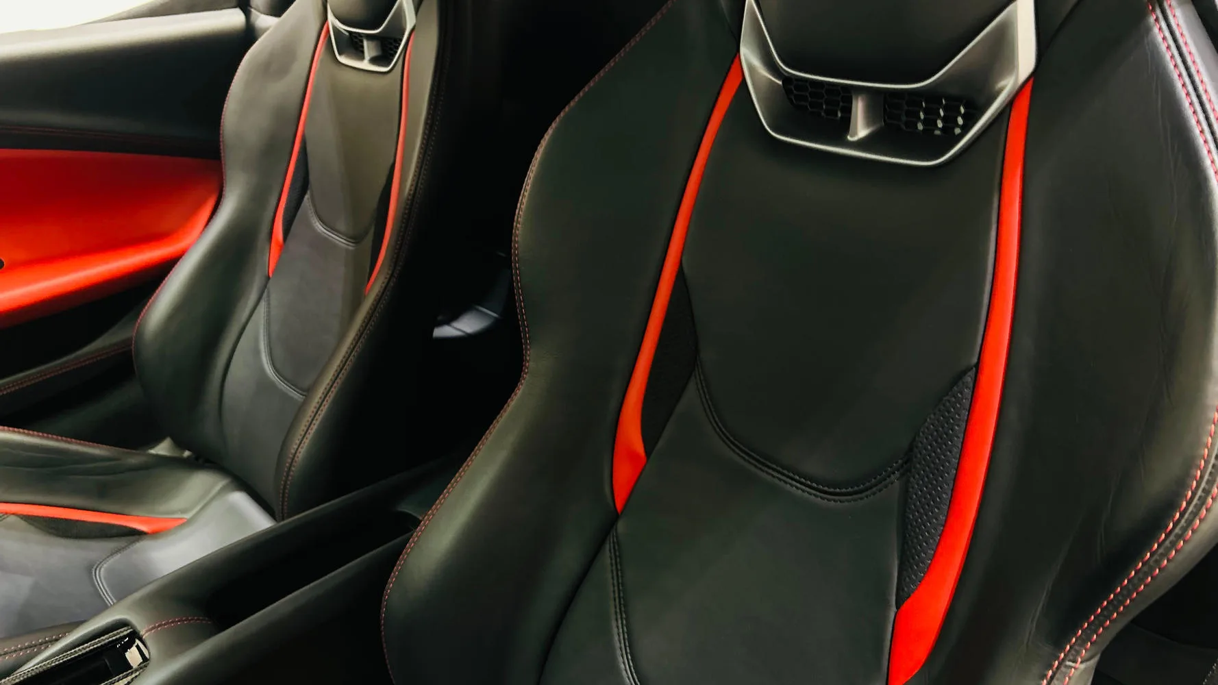 2022 Ferrari 296 GTB, 18/18