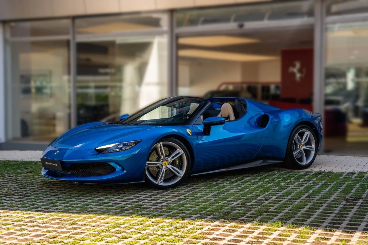 2022 Ferrari 296 GTS, 2/27