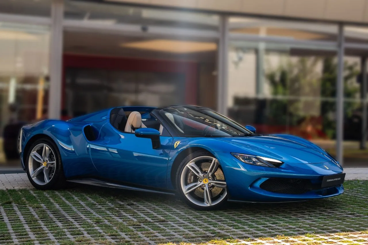 2022 Ferrari 296 GTS, 10/27