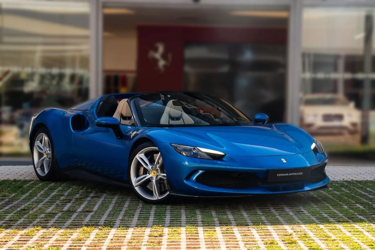 2022 Ferrari 296 GTS, 11/27