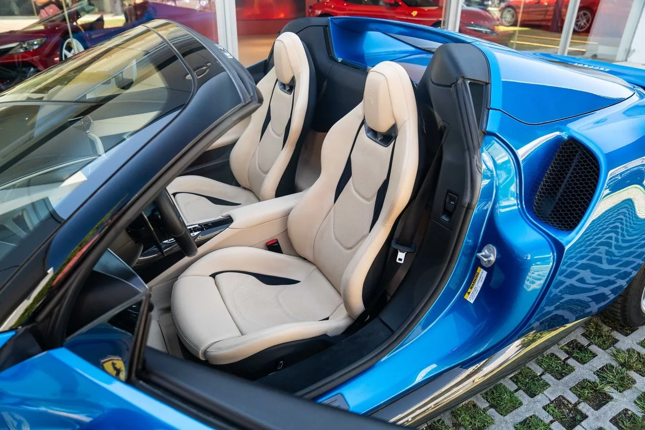 2022 Ferrari 296 GTS, 25/27