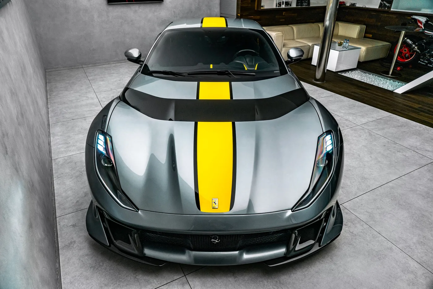 2022 Ferrari 812 Competizione offered by a specialist dealer in Ostrava, Czechia, photo 2 of 11