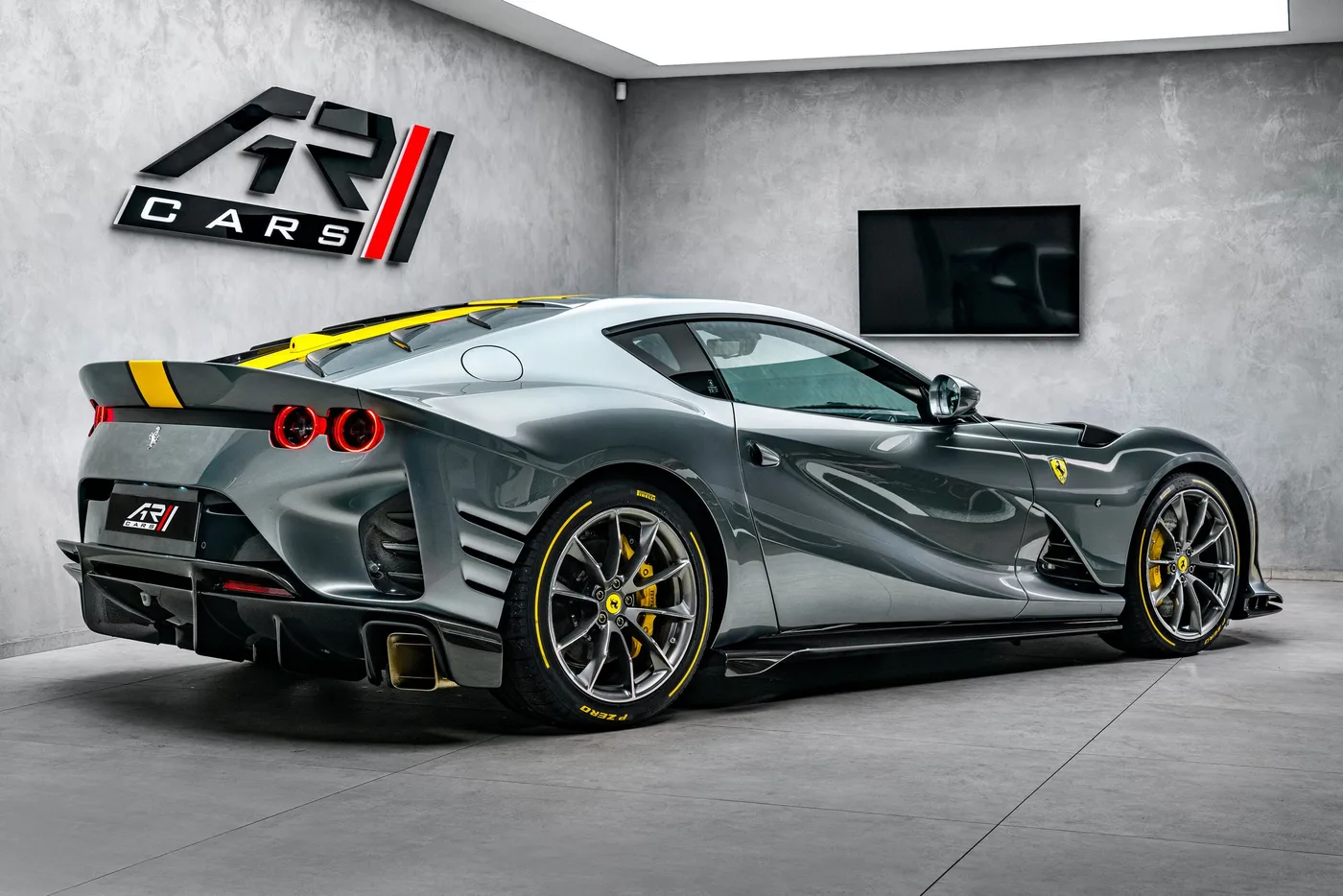 2022 Ferrari 812 Competizione offered by a specialist dealer in Ostrava, Czechia, photo 3 of 11