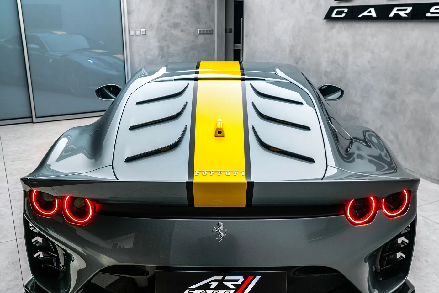 2022 Ferrari 812 Competizione offered by a specialist dealer in Ostrava, Czechia, photo 4 of 11