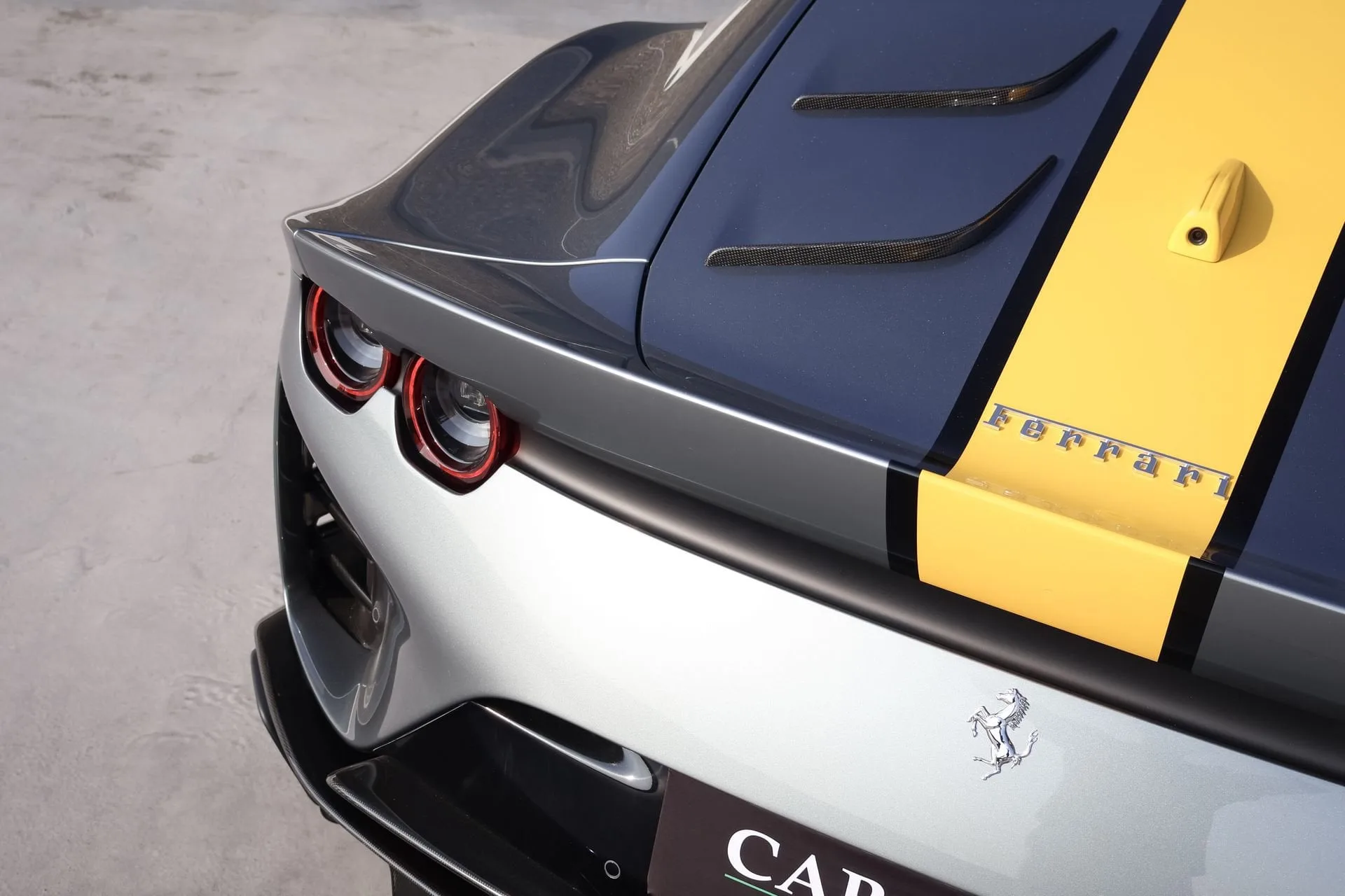 2022 Ferrari 812 Competizione, 13/23