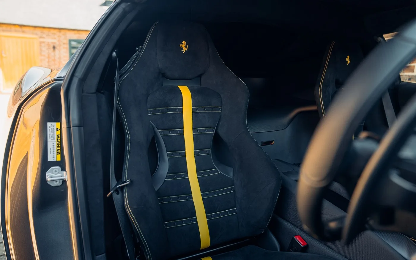 2022 Ferrari 812 Competizione angeboten von einem Fachhändler in Chorleywood, Vereinigtes Königreich, Foto 5 von 15