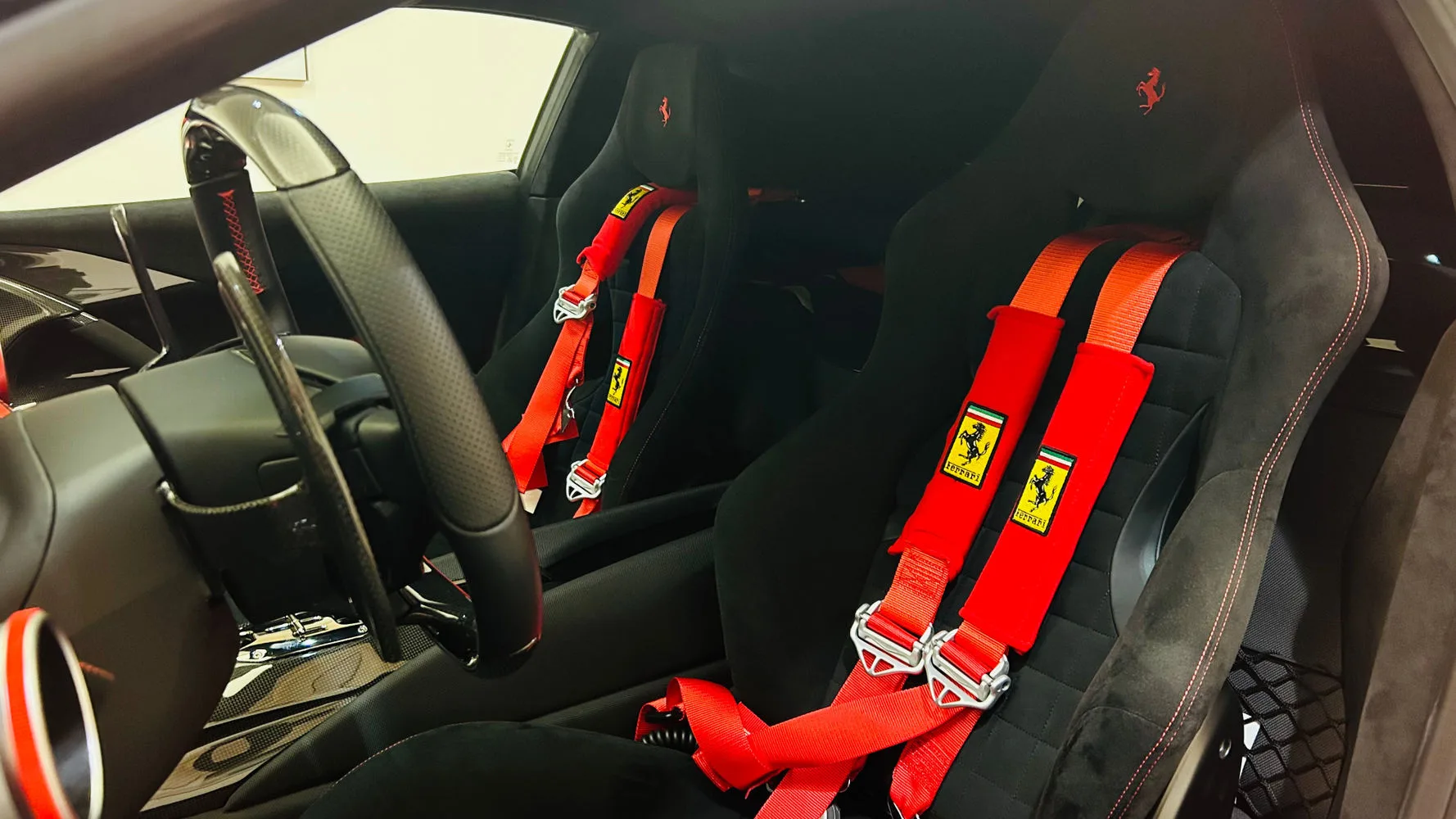 2022 Ferrari 812 Competizione, 6/30
