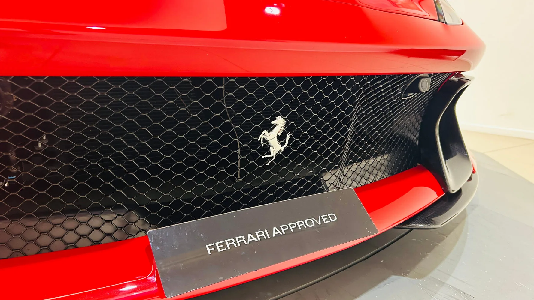 2022 Ferrari 812 Competizione, 30/30