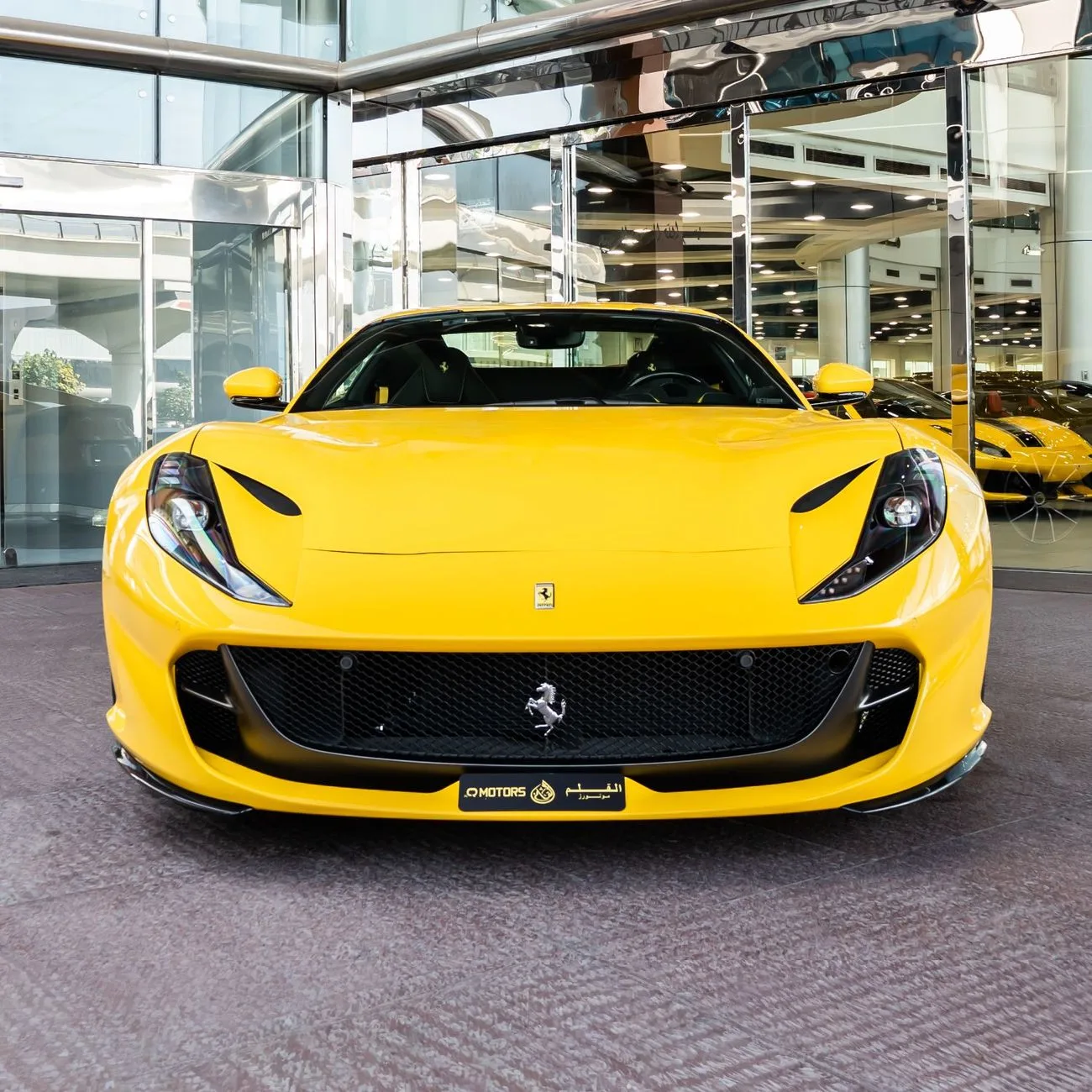 2022 Ferrari 812 GTS angeboten von einem Fachhändler in Dubai, Vereinigte Arabische Emirate, Foto 2 von 18
