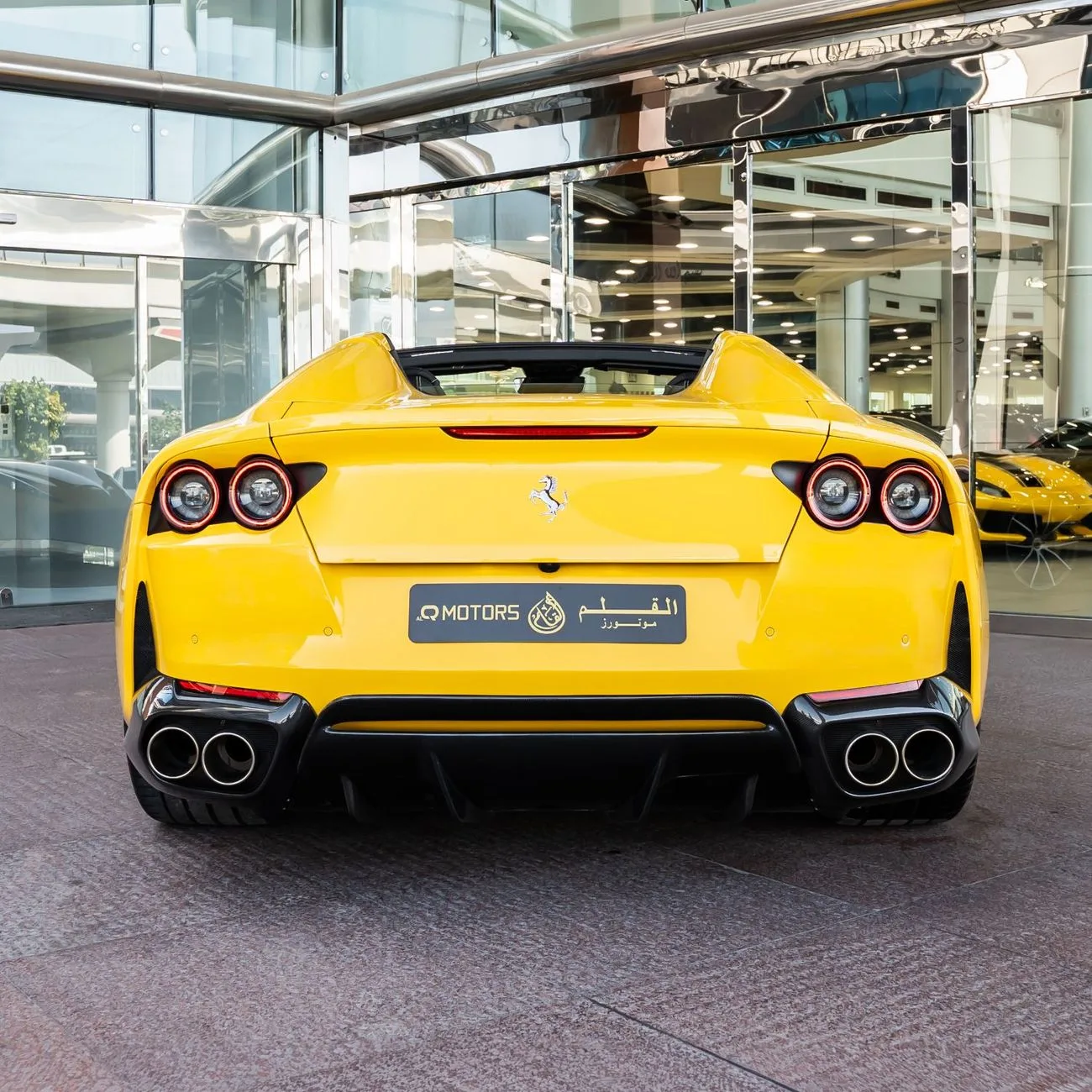 2022 Ferrari 812 GTS angeboten von einem Fachhändler in Dubai, Vereinigte Arabische Emirate, Foto 8 von 18