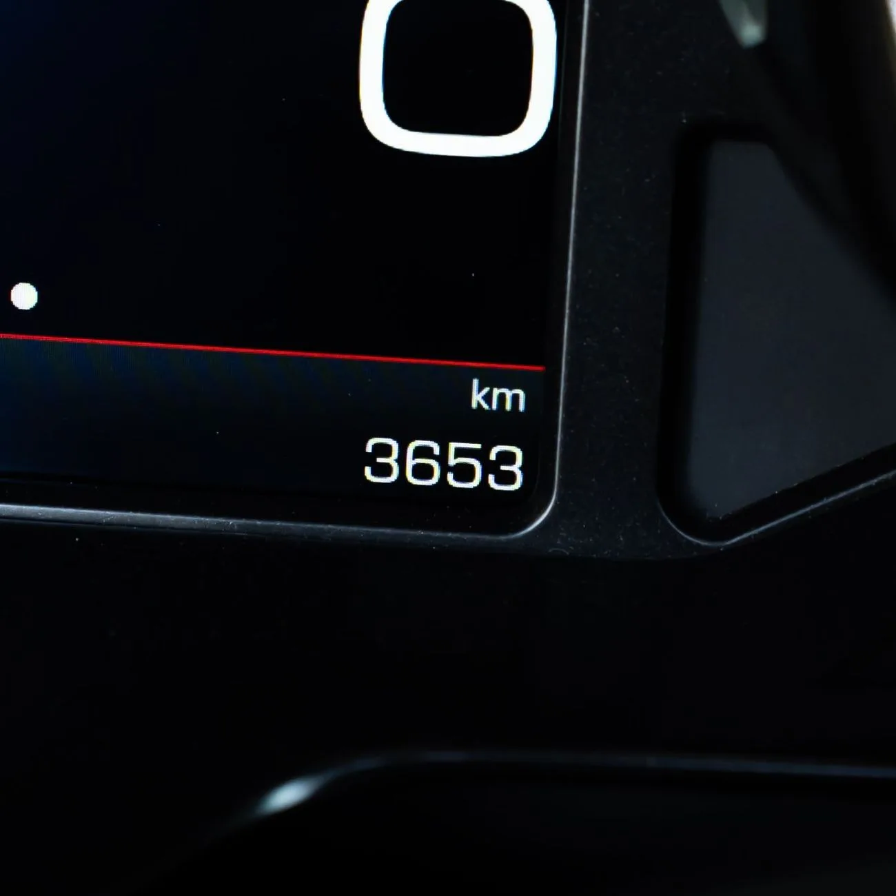 2022 Ferrari 812 GTS angeboten von einem Fachhändler in Dubai, Vereinigte Arabische Emirate, Foto 13 von 18