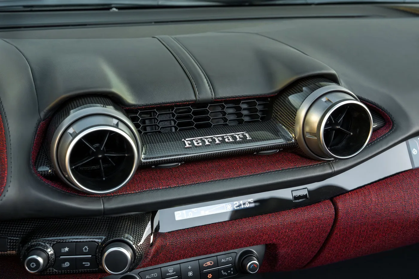 2022 Ferrari 812 GTS offered by a supercar dealer in Woerden, Netherlands, photo 9 of 25