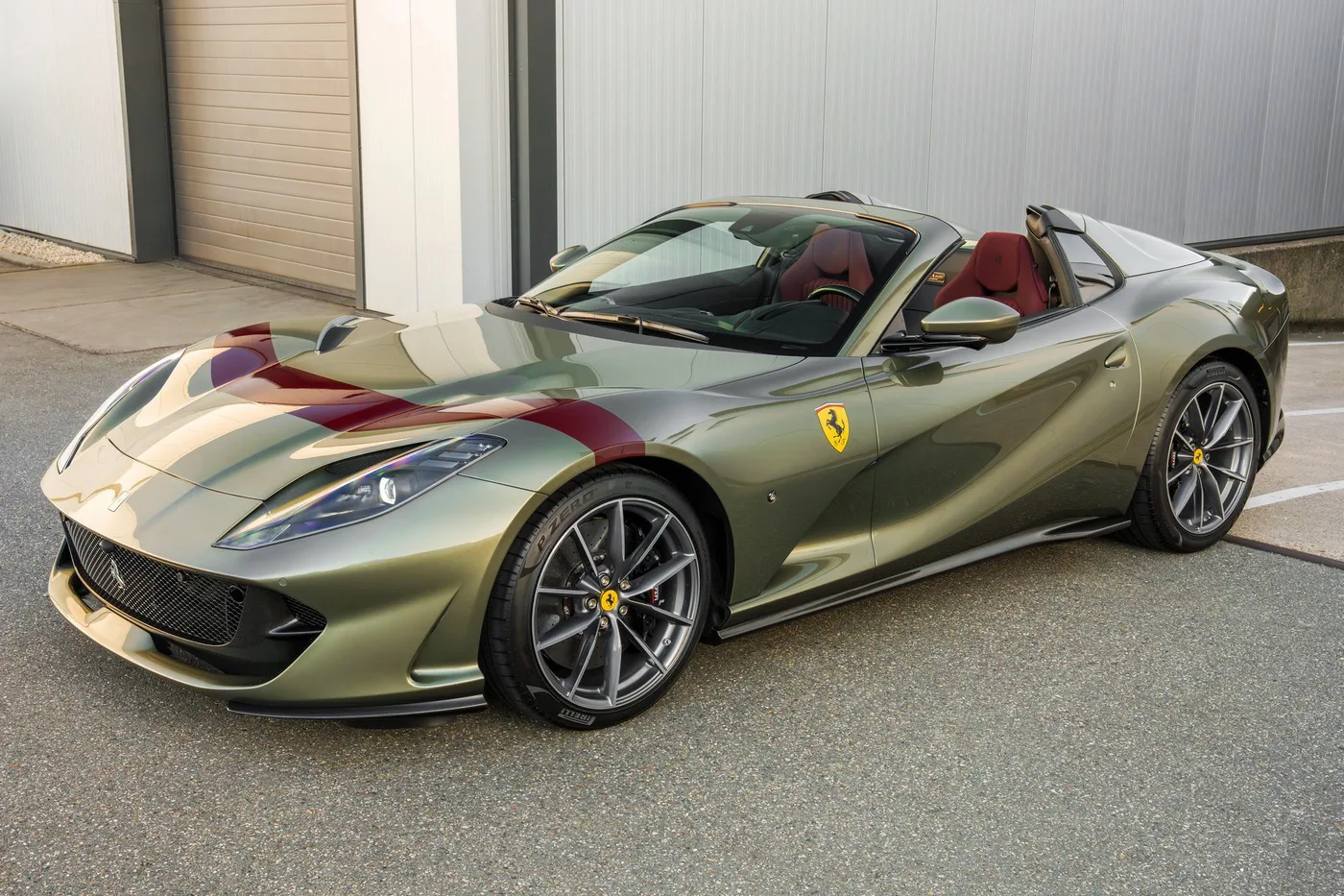 2022 Ferrari 812 GTS offered by a supercar dealer in Woerden, Netherlands, photo 22 of 25
