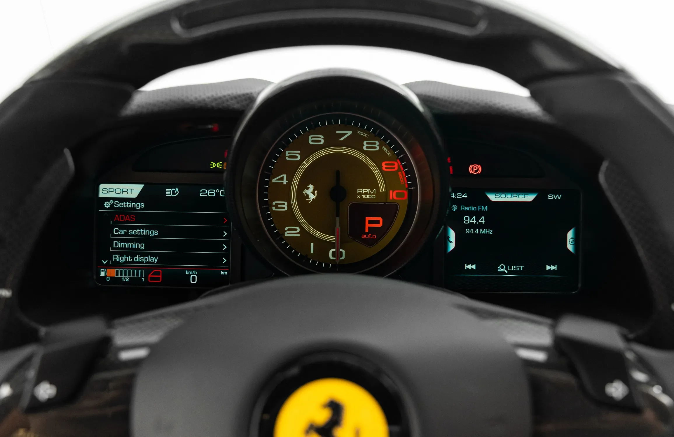 2022 Ferrari 812 GTS, 7/30
