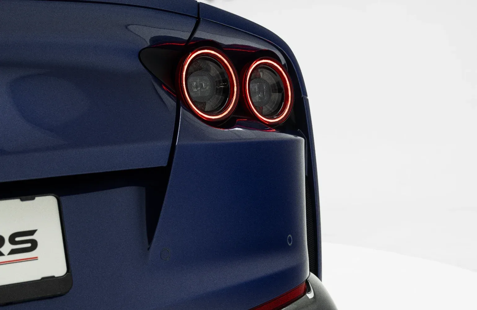 2022 Ferrari 812 GTS, 28/30