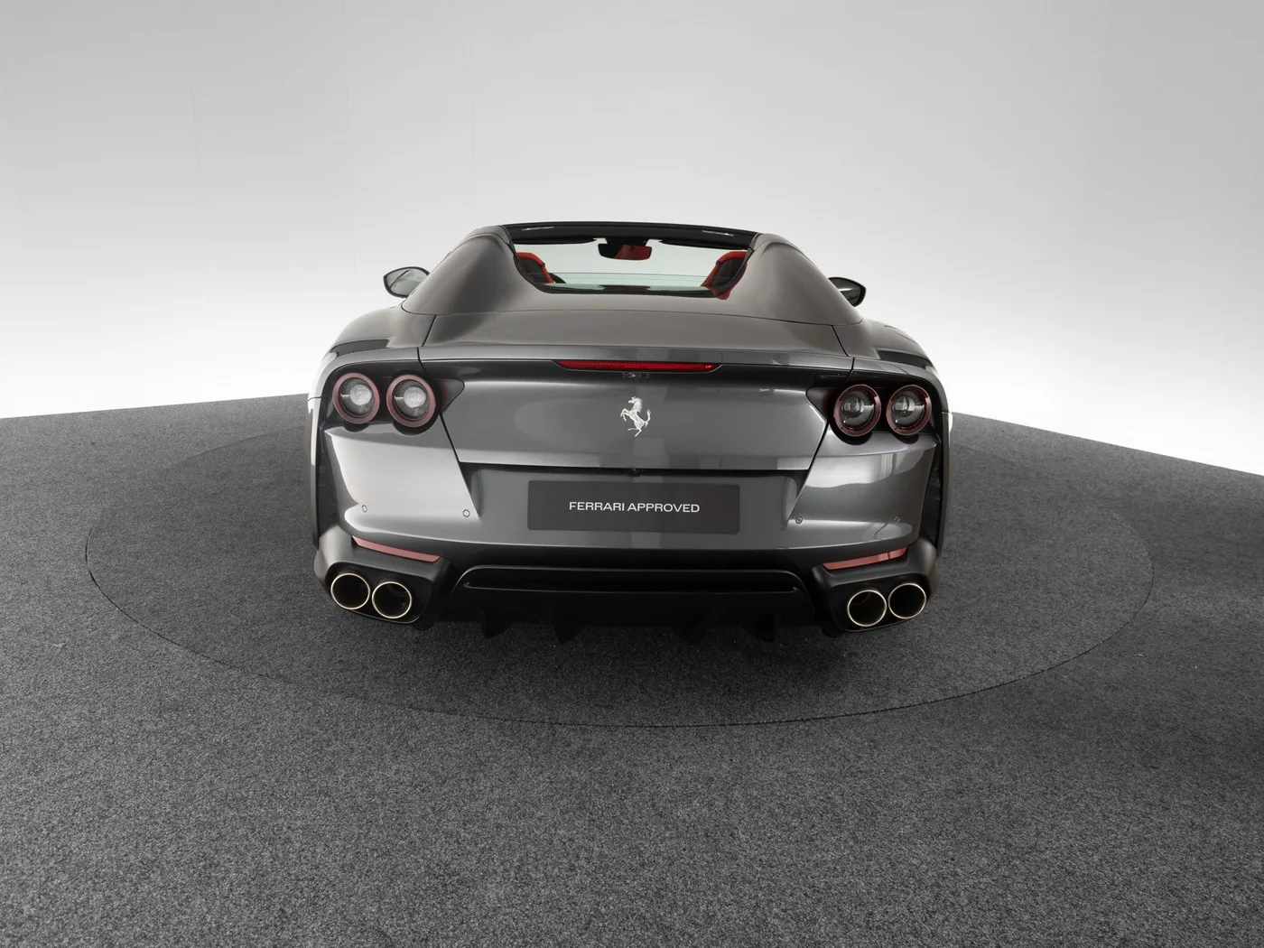 2022 Ferrari 812 GTS offered by a specialist dealer in Singen, Germany, photo 4 of 15