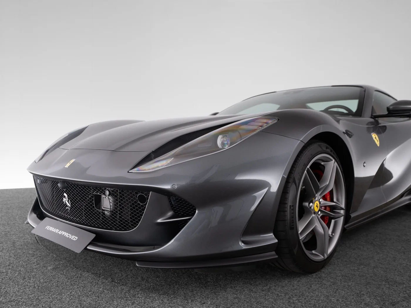 2022 Ferrari 812 GTS offered by a specialist dealer in Singen, Germany, photo 14 of 15