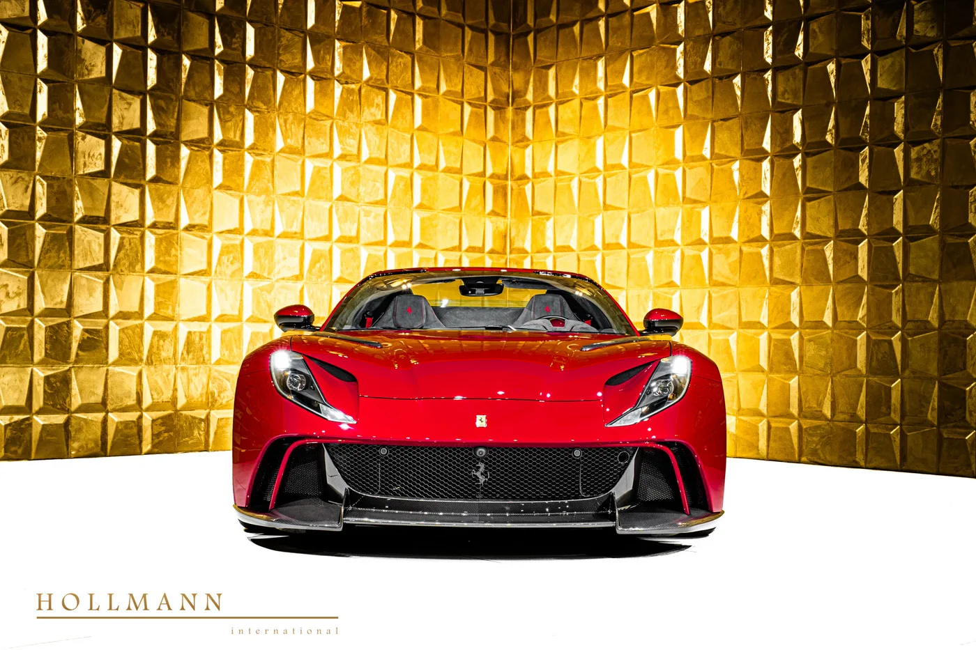 2022 Ferrari 812 GTS angeboten von einem Fachhändler in Stuhr, Deutschland, Foto 2 von 8