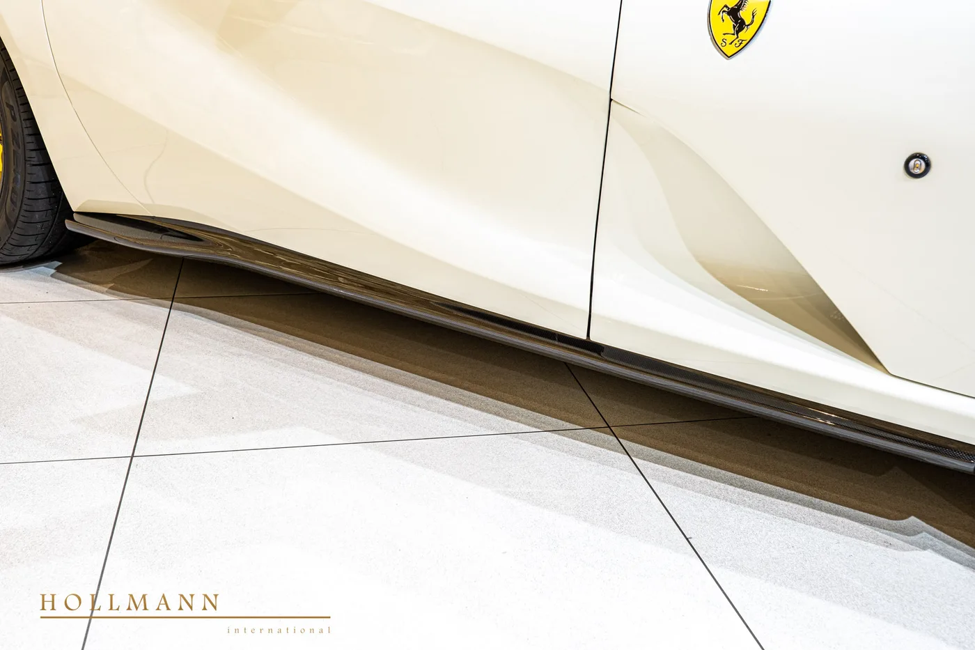 2022 Ferrari 812 GTS angeboten von einem Fachhändler in Stuhr, Deutschland, Foto 9 von 25