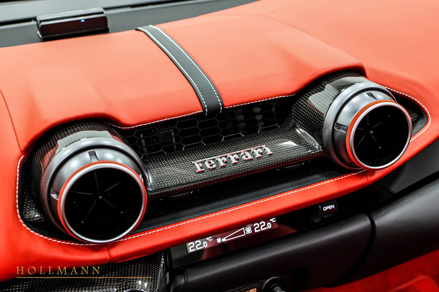 2022 Ferrari 812 GTS angeboten von einem Fachhändler in Stuhr, Deutschland, Foto 16 von 25