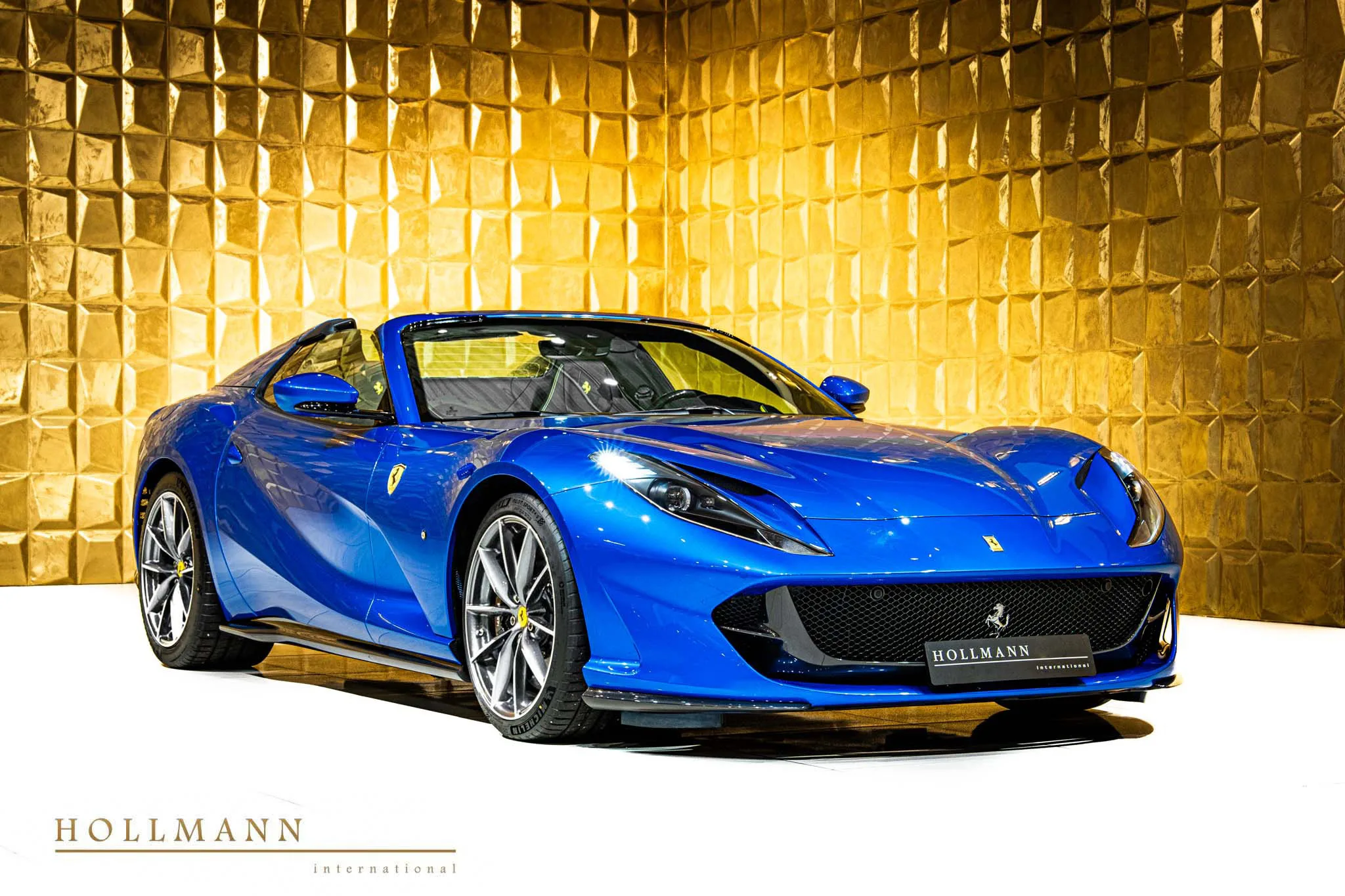 2022 Ferrari 812 GTS offered by a specialist dealer in Stuhr, Germany, main photo