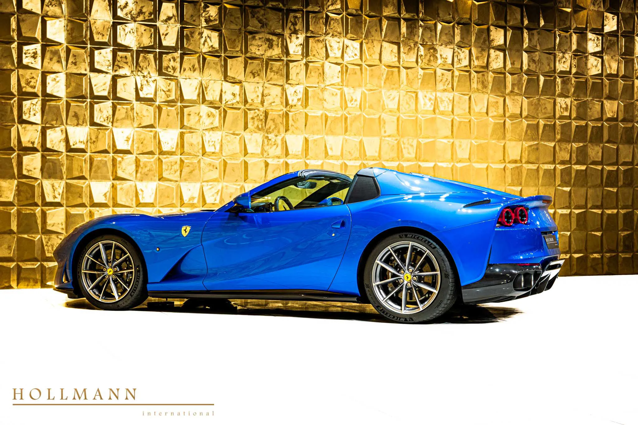 2022 Ferrari 812 GTS, 8/24