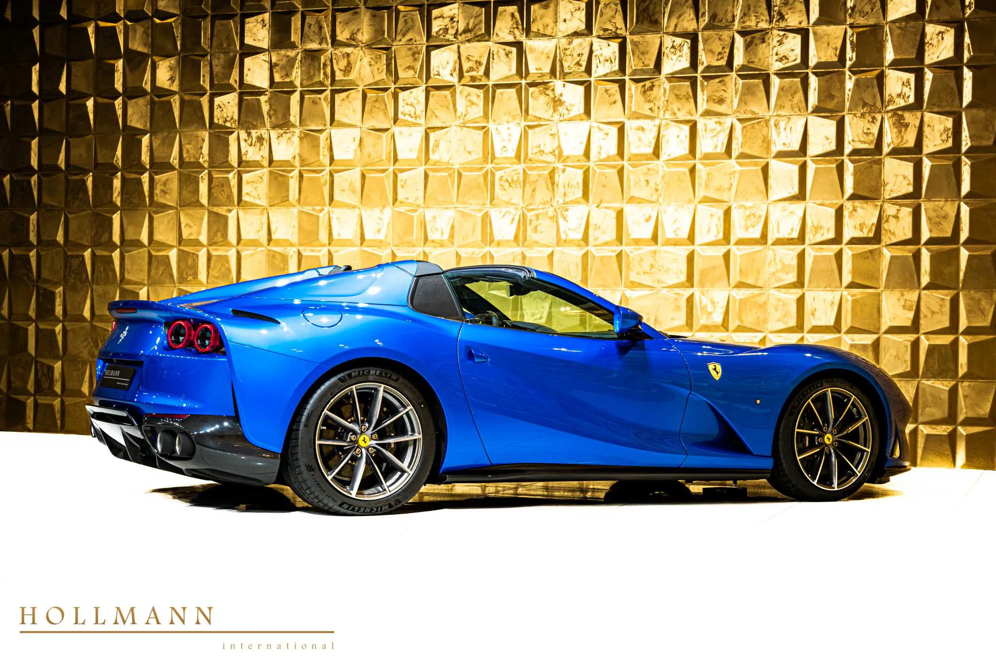 2022 Ferrari 812 GTS, 10/24