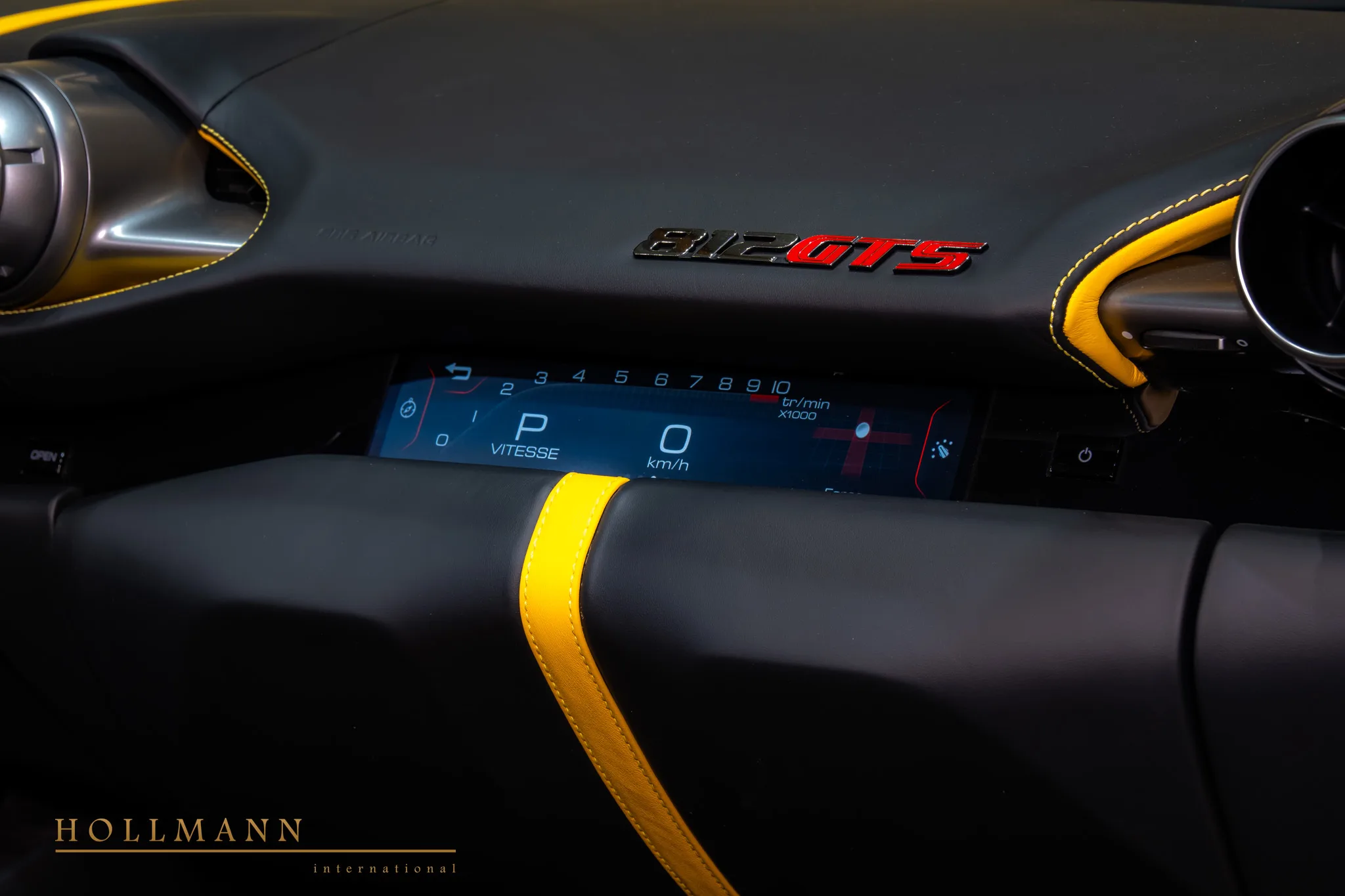 2022 Ferrari 812 GTS, 16/24