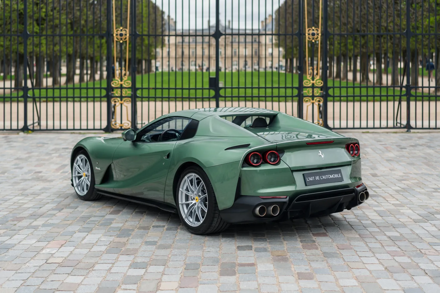 2022 Ferrari 812 GTS Tailor Made, 5/30