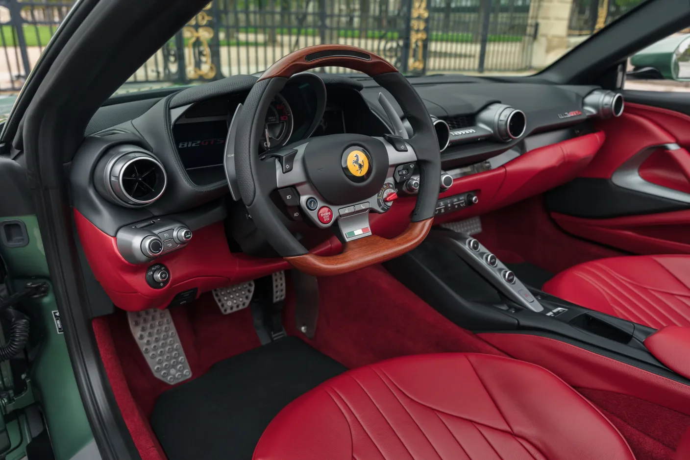 2022 Ferrari 812 GTS Tailor Made, 10/30
