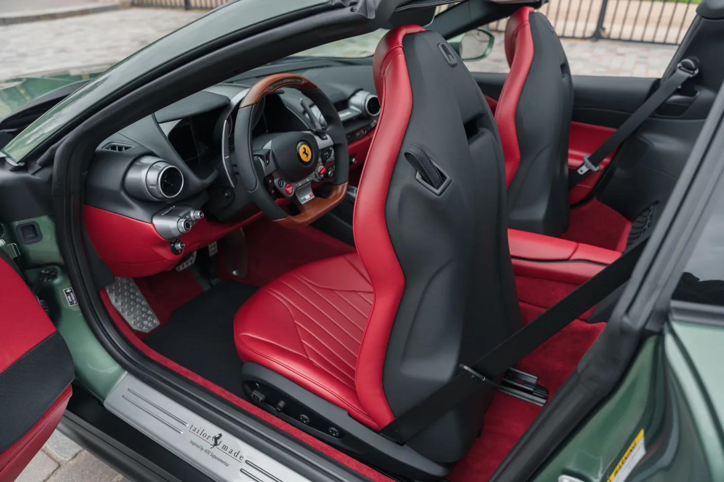 2022 Ferrari 812 GTS Tailor Made, 15/30