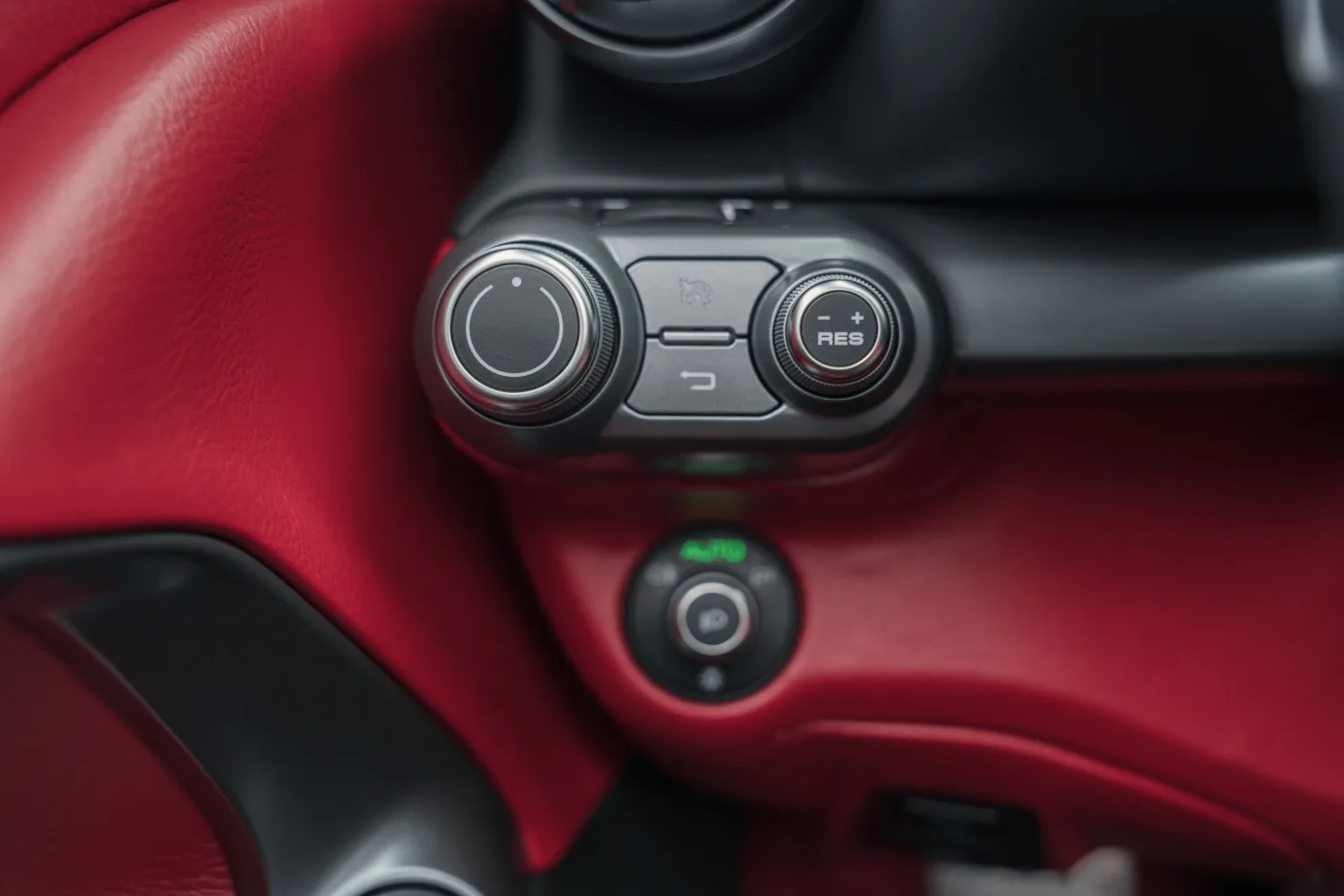 2022 Ferrari 812 GTS Tailor Made, 28/30